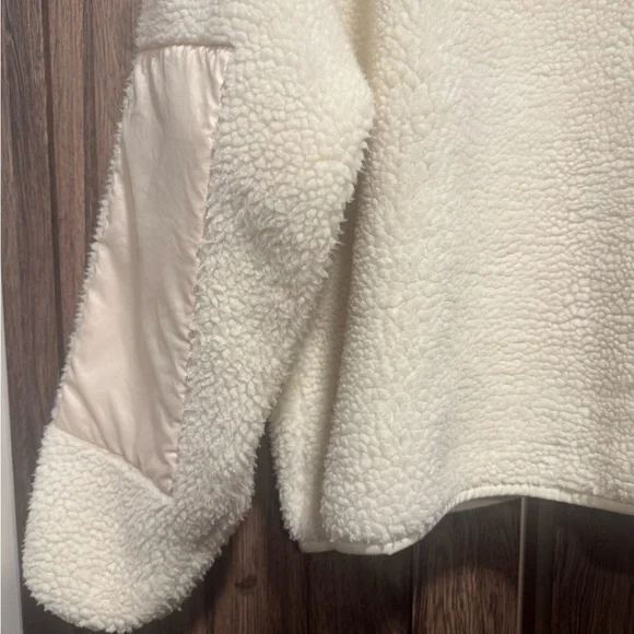 FABLETICS Tahoe Teddy Jacket - Picture 17 of 17